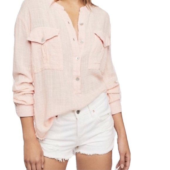 Free People Tops - Free People “Talk to me” Raw Hem top size small